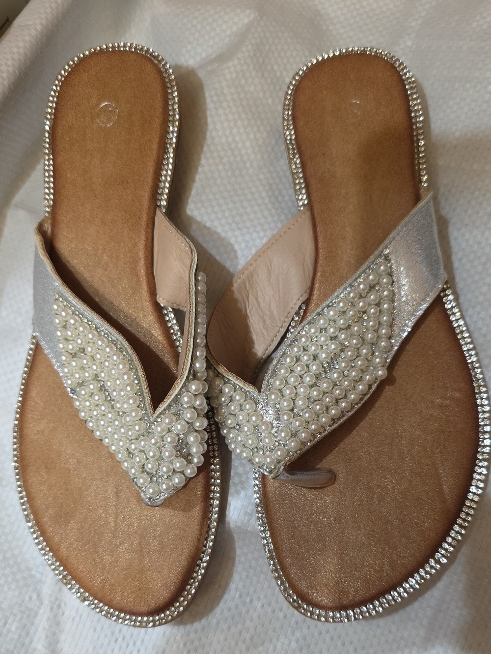 B1 Pearl-Embellished Women's Sandals - Ivory